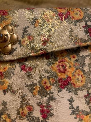 Cartera con cadena. Nueva
