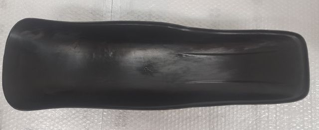 GUARDABARROS TRASERO NEGRO PARA MOTO DE ENDURO