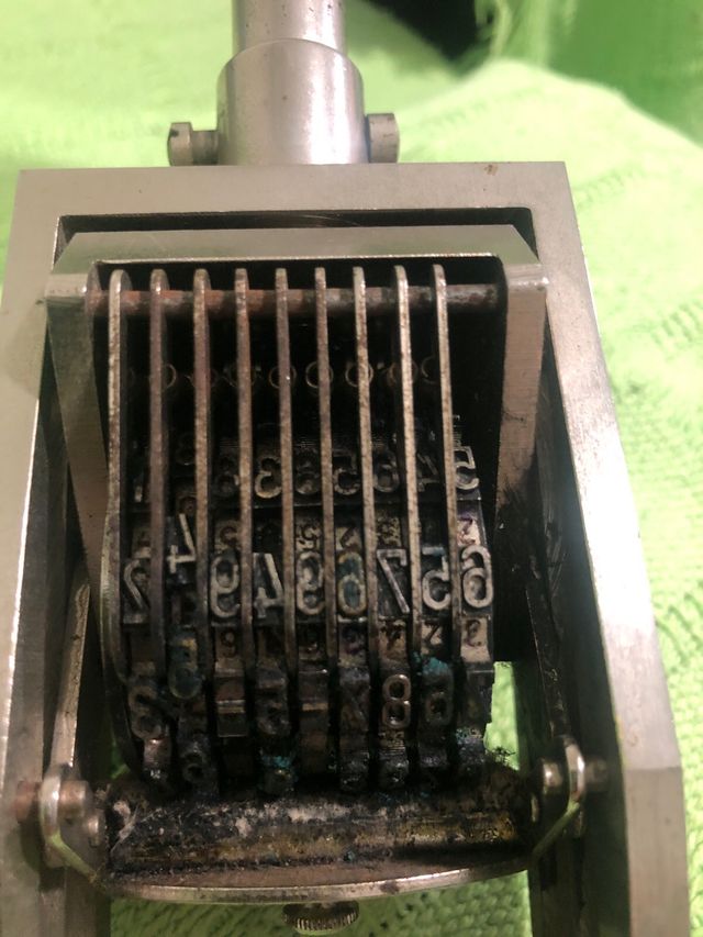 Sello fechas antiguo