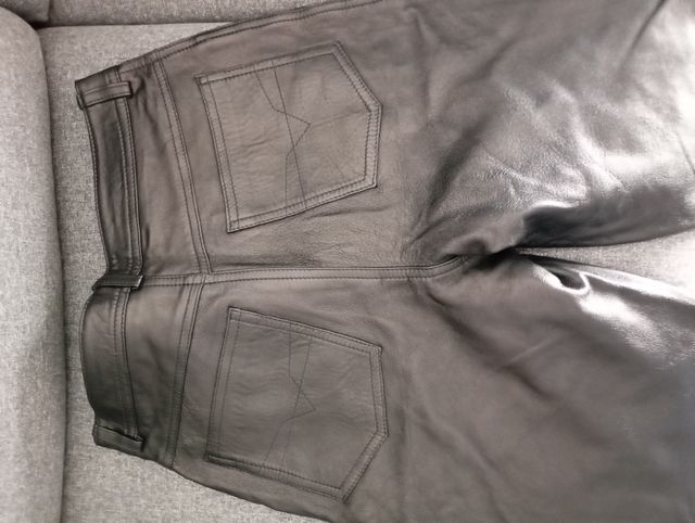 Pantalón cuero hombre