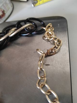 Collar aros plateados y negros 