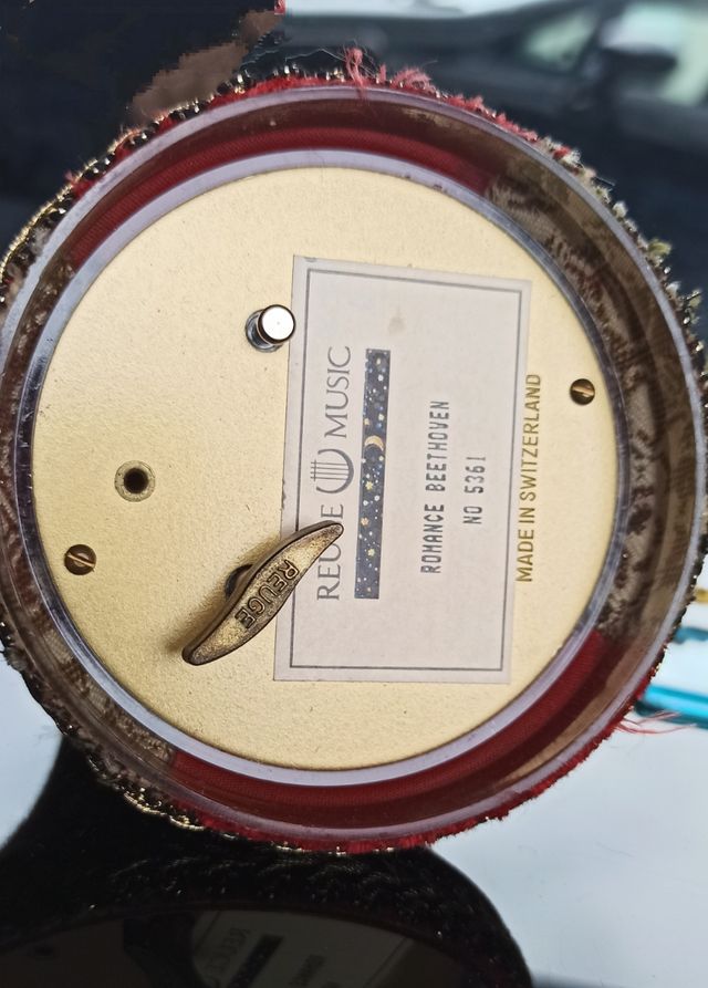 Campana in broccato, carillon Reuge