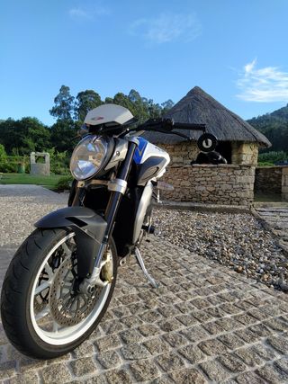 MV Agusta Brutale 800 EAS ABS