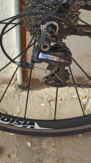 Bicicleta carretera carbono GOKA