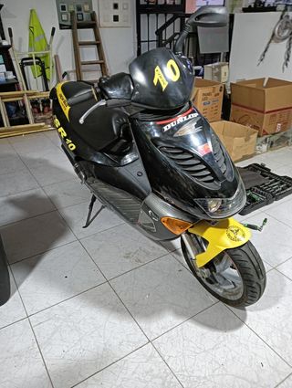 DESPIECE COMPLETO DE APRILIA SR 50.