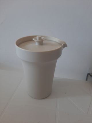 Contenirore con tappo tupperware 