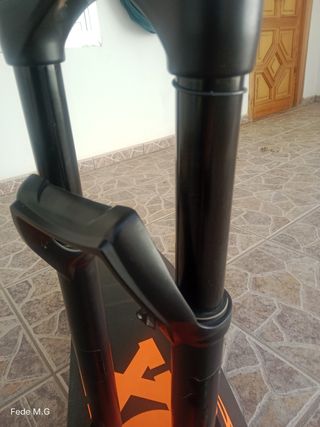 Marzocchi bomber Z2 140 qr 15x110