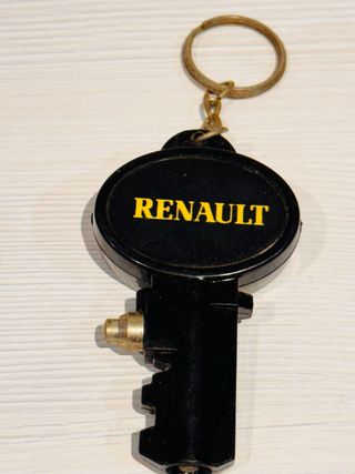 Antigua LLavero Renault medidor presión neumáticos