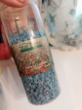 Set 5 vasi plastica con graniglia colora