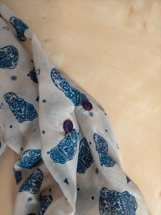 Camisa con calaveras