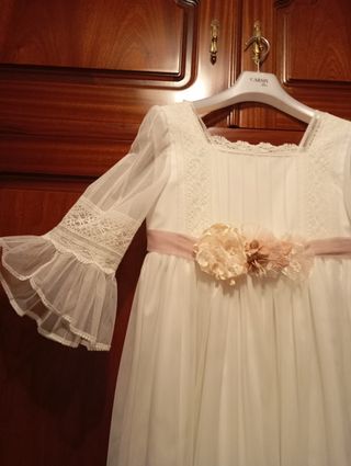 Vestido de comunión niña.