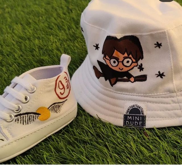 gorro y zapatillas bebe harry potter