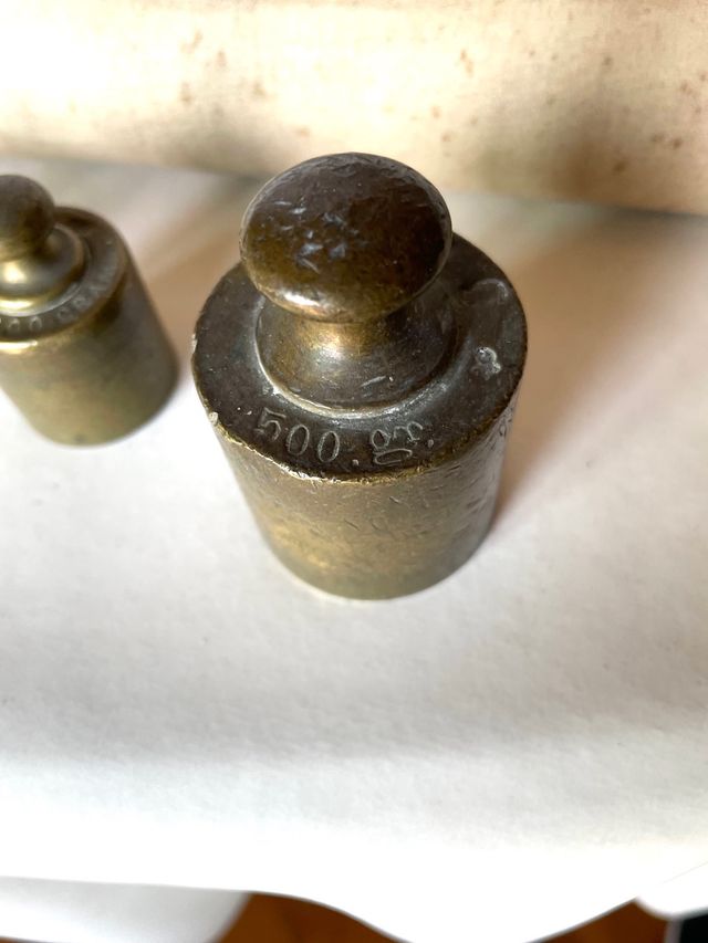 Antichi pesi da bilancia 