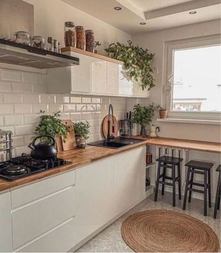 Mueble de cocina de madera a pedido