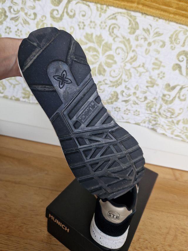 Zapatillas Múnich talla 37. 2 usos