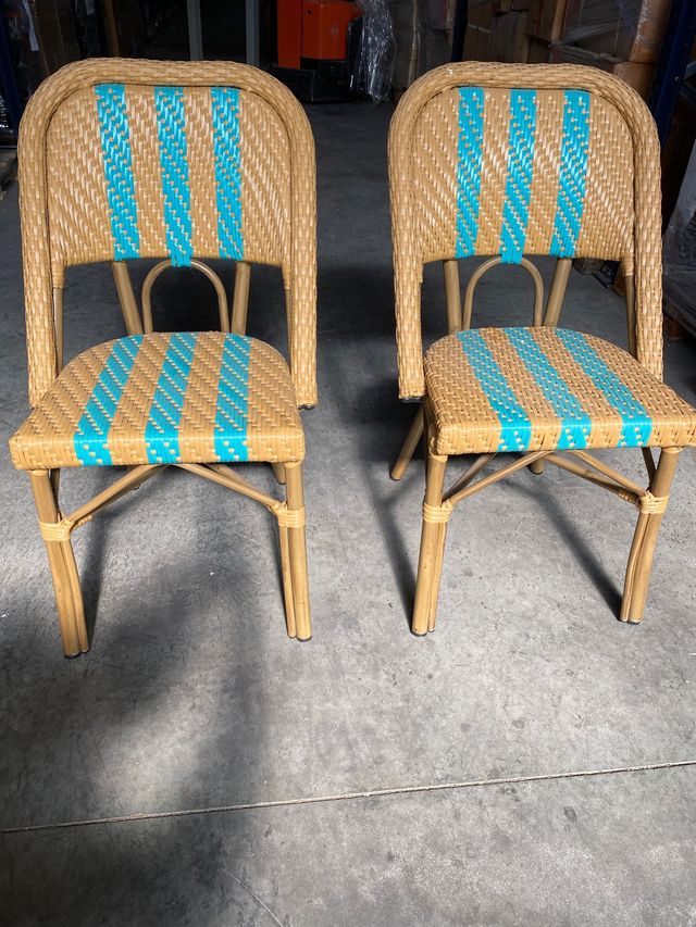 Par de sillas mimbre