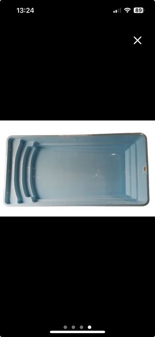 Piscina de poliéster prefabricada