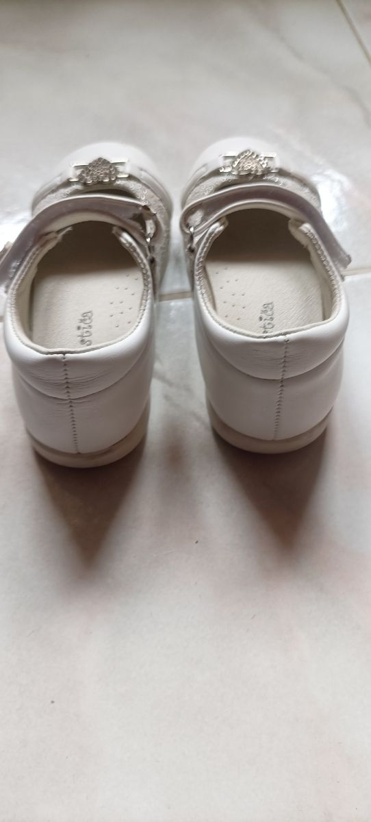 Scarpine bambina taglia 26