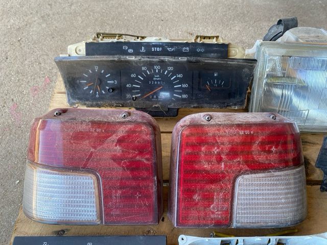 Piezas del Peugeot 205 XAD, faros, linternas, etc. |USADO