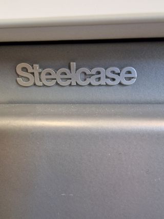 Cajonera de oficina  steelcase  