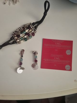 Pulsera y pendientes uno de cincuenta 