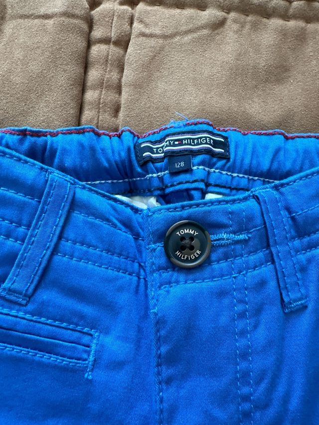 Pantalón Tommy Hilfigher talla 7-8 años