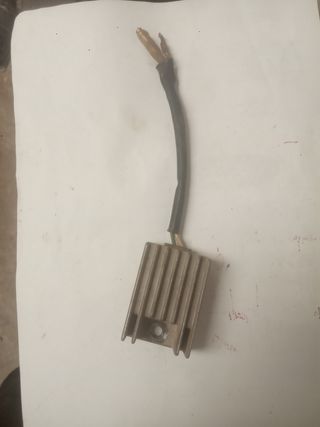 Regulador de corriente Honda XR 600