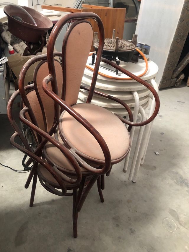 Sillas Fuertes.( 3 unidades). Precio Unidad