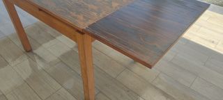 Mesa y sillas