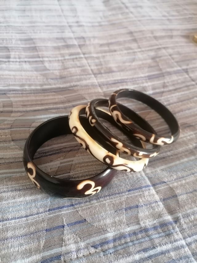 Bracciali