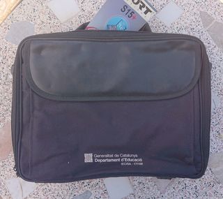 MALETIN PORTÁTIL 15,4 PULGADAS NEGRO