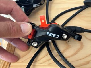 Frenos 4 pistones Sram G2 🔥🔥