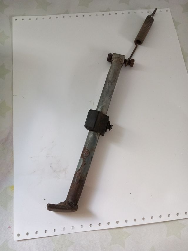 Caballete lateral Derbi