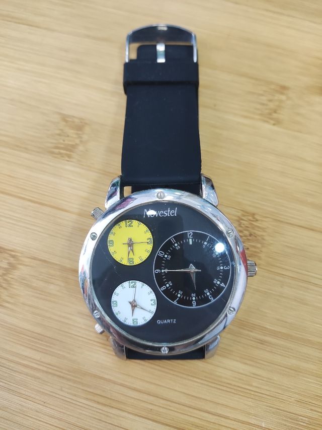 Reloj XL Novestel 50€