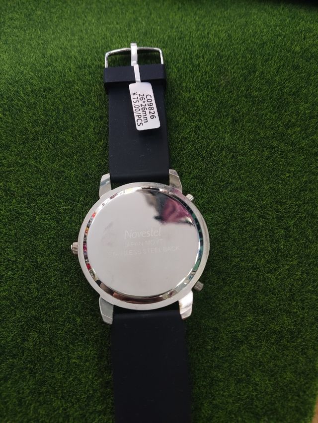 Reloj XL Novestel 50€