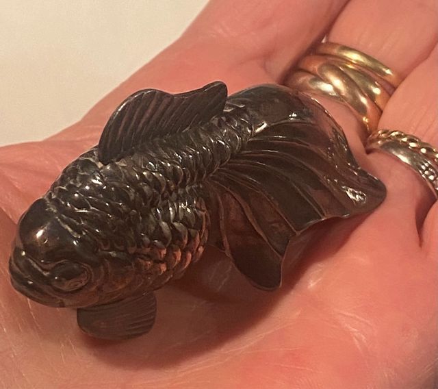 Pesce / porta pillole/ segreti antico 