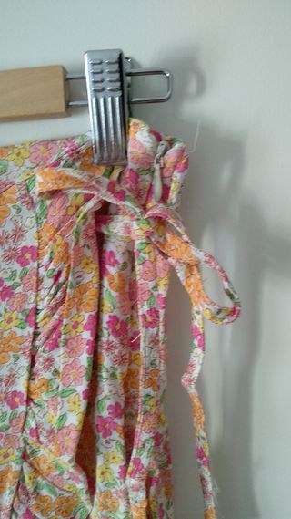 Falda pantalón de flores Lefties