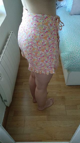 Falda pantalón de flores Lefties