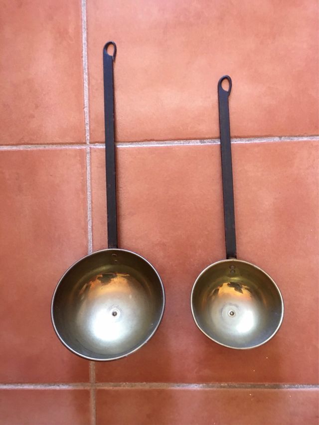 Cazos de latón antiguos VINTAGE