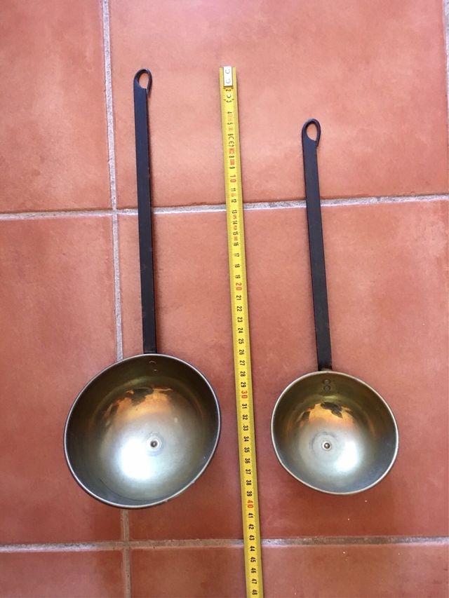 Cazos de latón antiguos VINTAGE