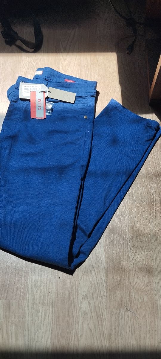 Pantalón Denim  Slim T.42