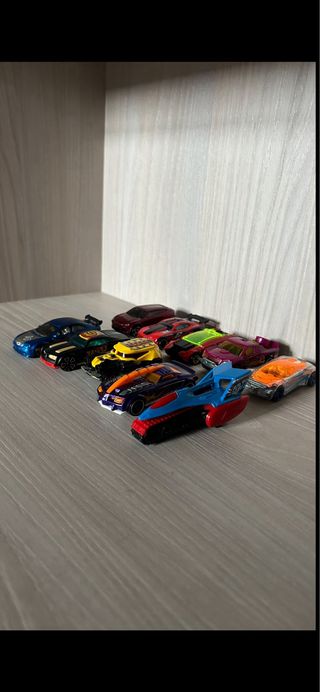 Hot Wheels - Set esclusivo da 50 macchinine, mega confezione firmata
