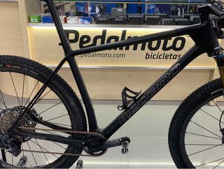 Cuadro megamo factory 01