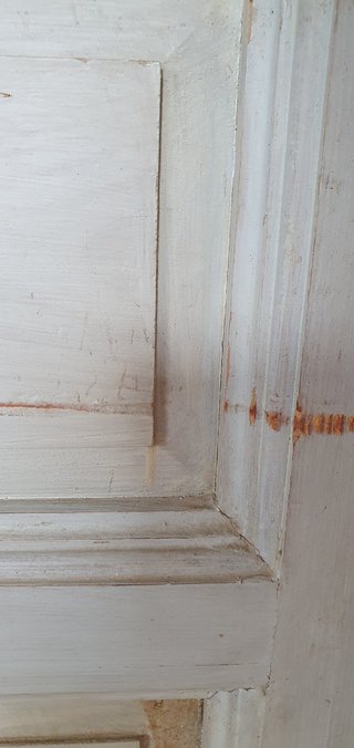 Puertas dobles de madera maciza antiguas
