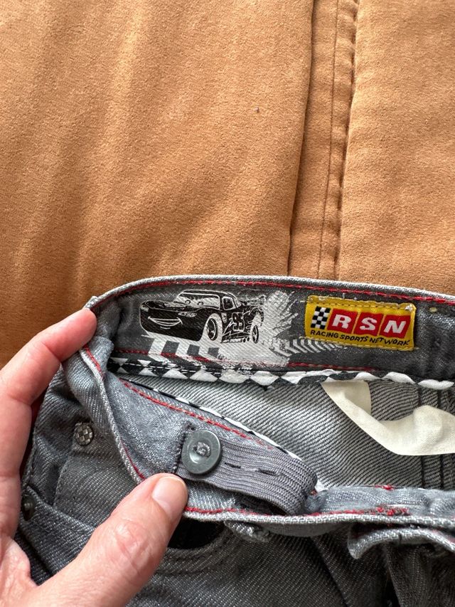 Pantalón Cars H& M Cars talla 5-6 años