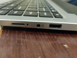 Ordenador Portátil de 14.1" Celeron J4125 