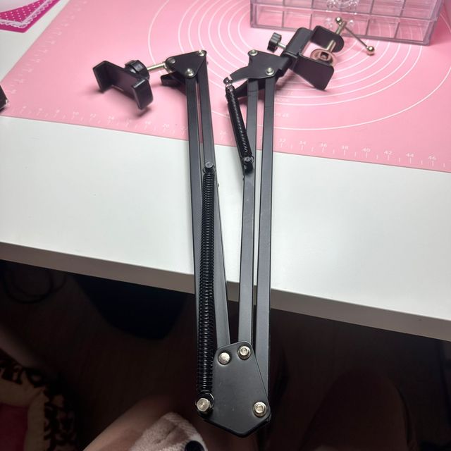 Supporto porta cellulare da tavolo