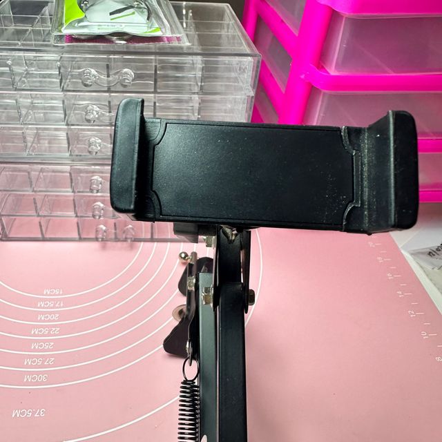 Supporto porta cellulare da tavolo