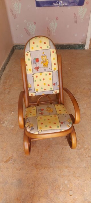 Mecedora infantil