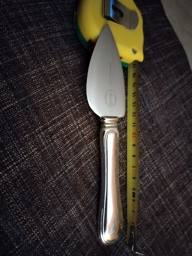 Coltello scagliatore per formaggi duri e grana